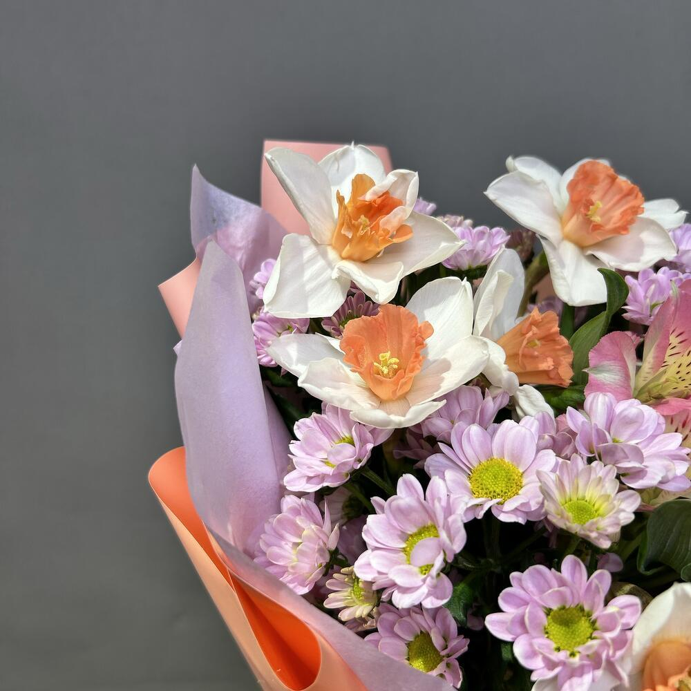 Букет "Бэлла" (Нарциссы и ромашки)