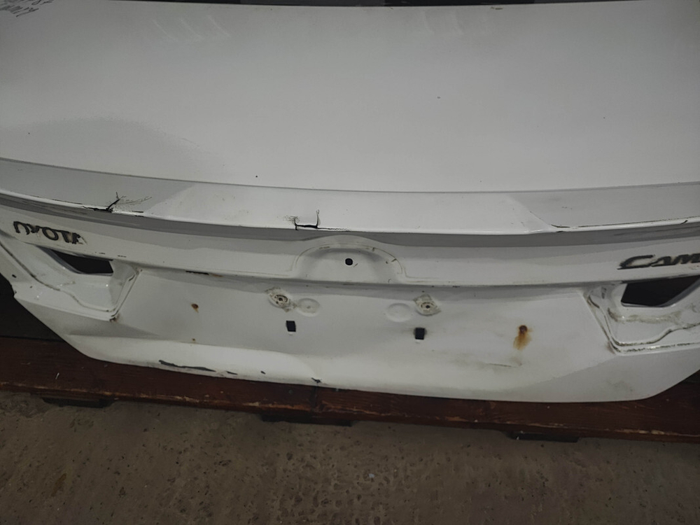 Крышка багажника Toyota Camry (XV50) 11-18 Б/У Оригинал 6440106C80