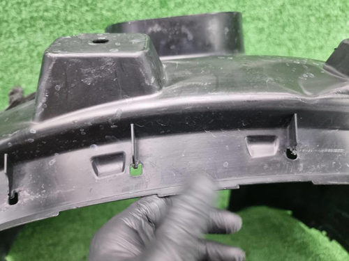 Подкрылок передний правый Volvo XC40 (2017-2022)