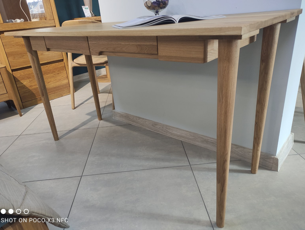 Стол письменный из массива дуба Amandi