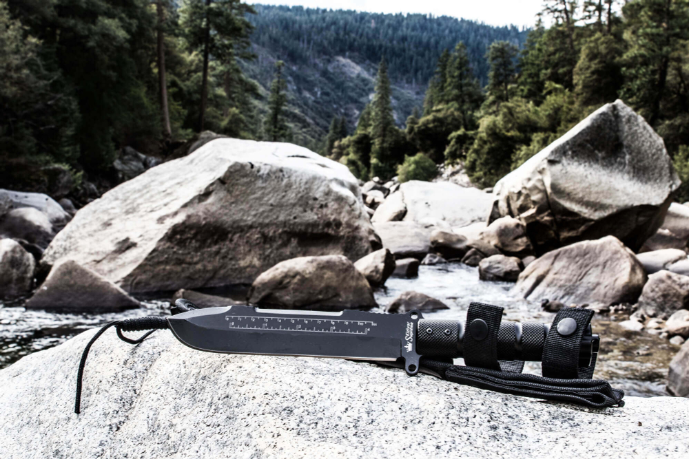 Нож выживания Survivalist Z D2 StoneWash Serrated