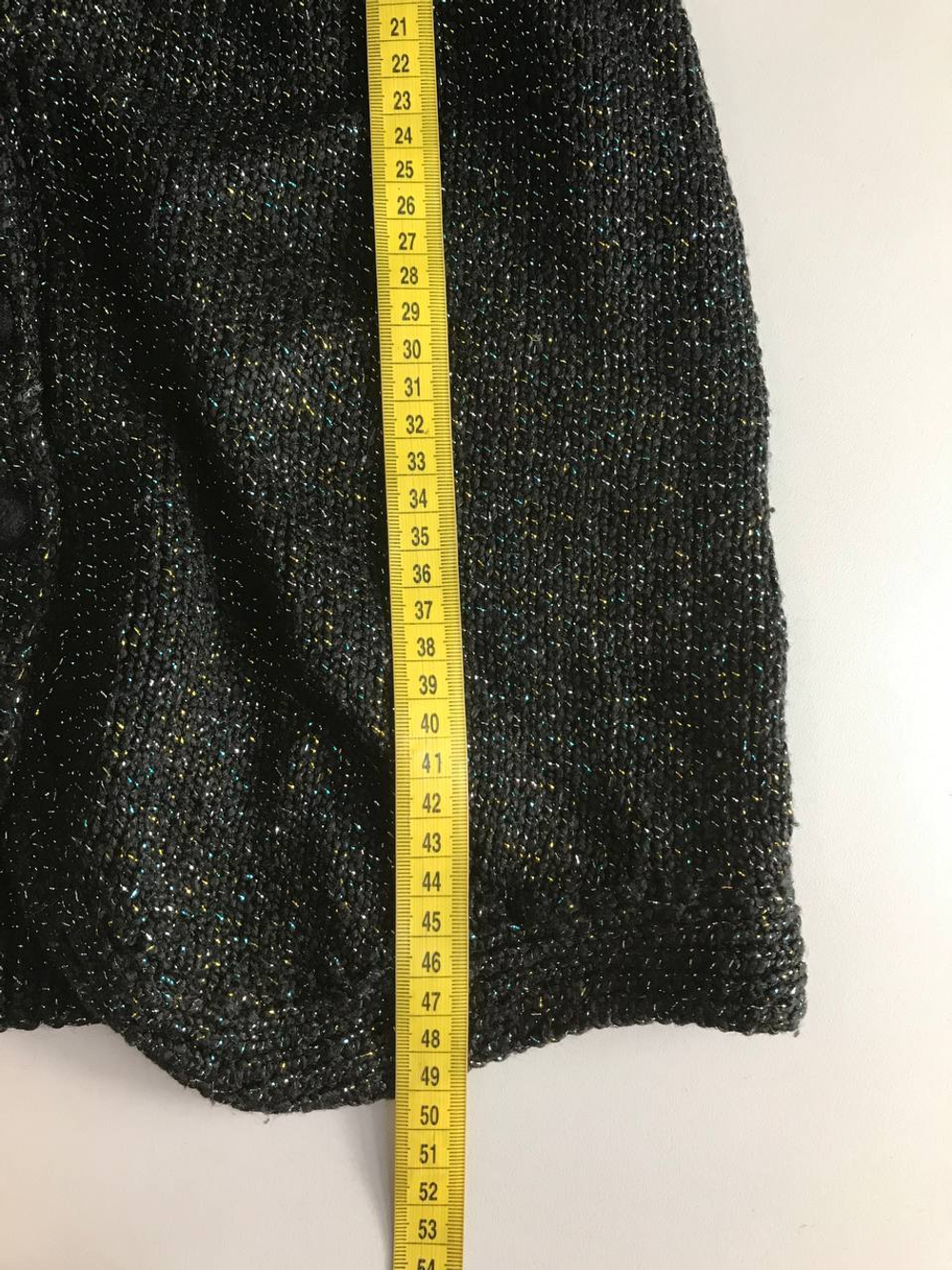 Жилетка с блестящей ниткой, визуально на 46 размер