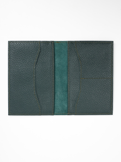 Обложка для паспорта с карманами «Классика». Цвет зелёный