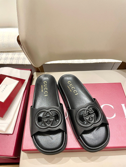 Gucci GG Slide Sandal