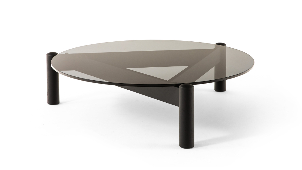 Столик Cassina TABLE À PLATEAU INTERCHANGEABLE