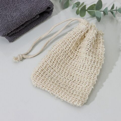 Бежевая мочалка-мешочек из сизаля для вкладывания мыла (10х14 см)