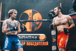 Шорты спортивные тренировочные Legenda Меч красный &