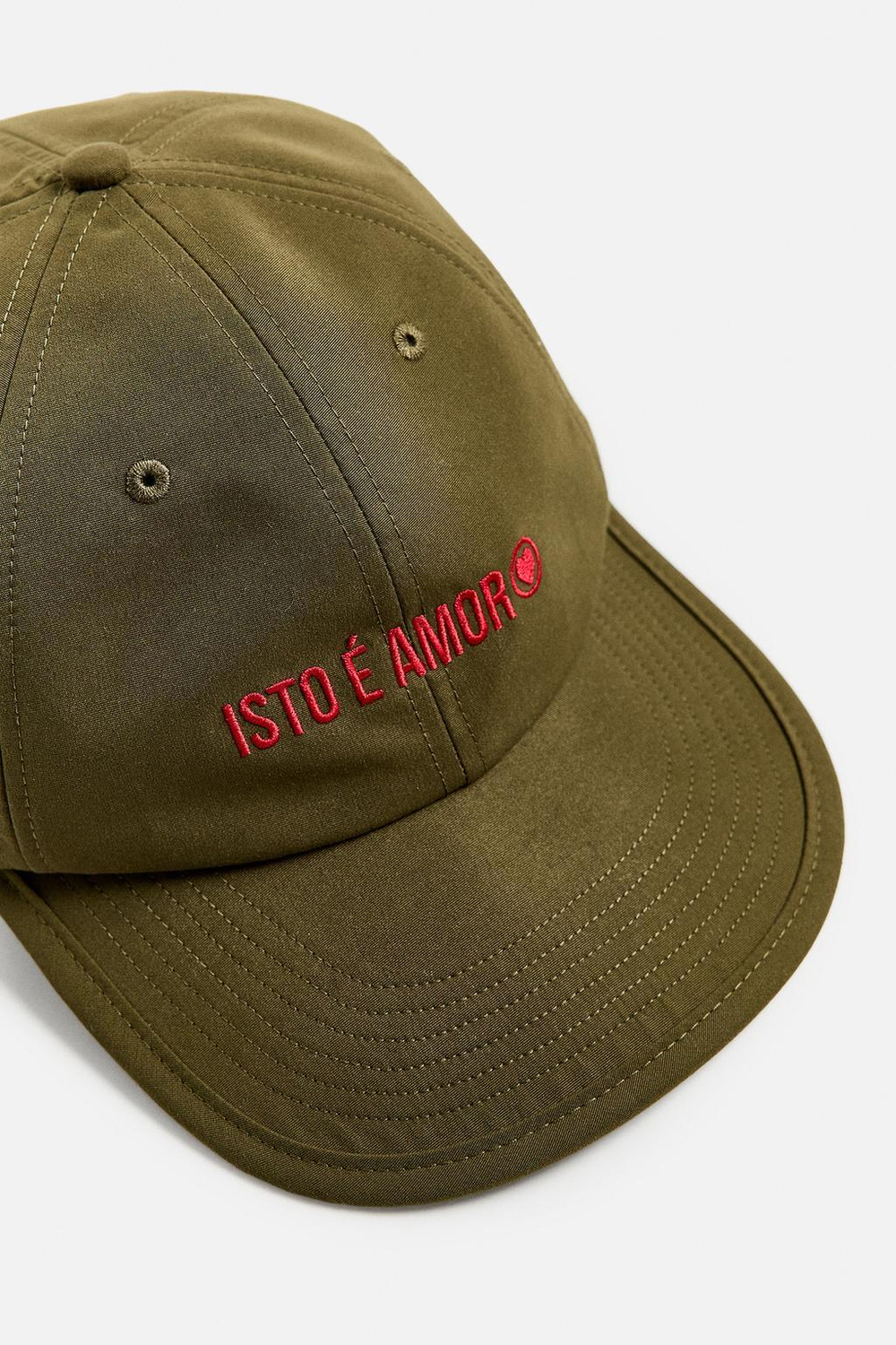 Кепка с вышитым козырьком - limited edition