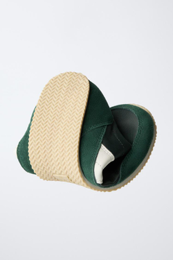 ZARA СПОРТИВНЫЕ КРОССОВКИ BAREFOOT, ЗЕЛЕНЫЙ