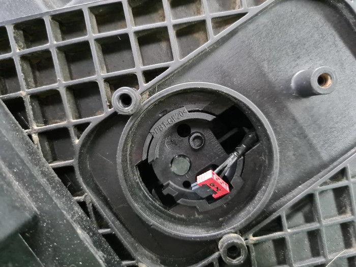 Фара левая BMW X5 F15 X6 F16 (2013-2018) ксенон