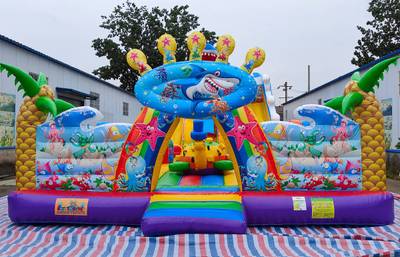 Надувной батут с горкой "Акула" 17х7х7 м без скалодрома 2