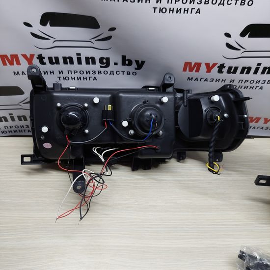 Передние фары Angel Eyes для Toyota Land Cruiser 80 (90-97) Black