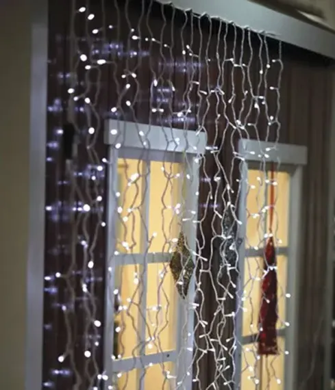 Светодиодный мерцающий облегченный занавес 2*3 м, 220V., 600 холодных белых LED ламп, прозрачный ПВХ, Beauty Led (PCL600NOTBL-10-2W)