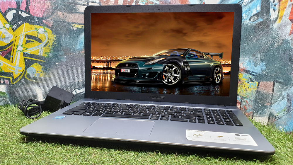 Ноутбук ASUS Pentium/4Gb/VivoBook X541S X541SA-XO687/Windows 10