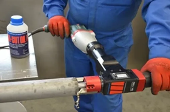 Разъёмный труборез и фаскосниматель ТВС-325 с электроприводом