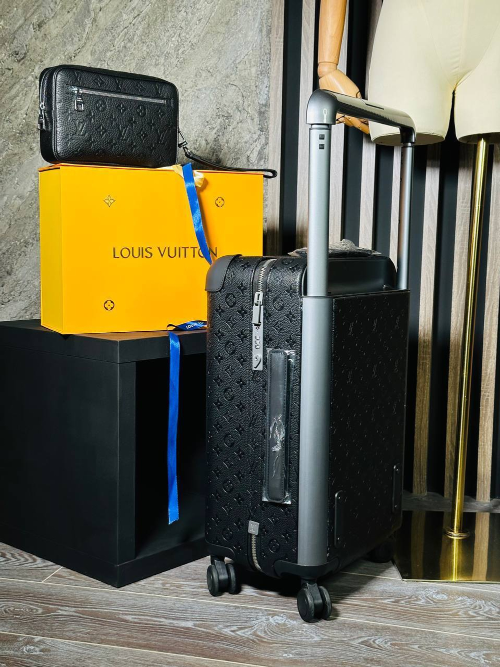 Чемодан Louis Vuitton