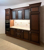 Кухни с фасадами из массива ясеня