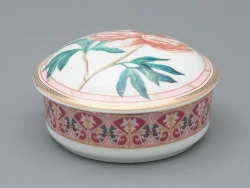 Туалетная коробочка в подарочной упаковке, форма Круглая, рисунок Дивный пион, арт 81.33188.00.1