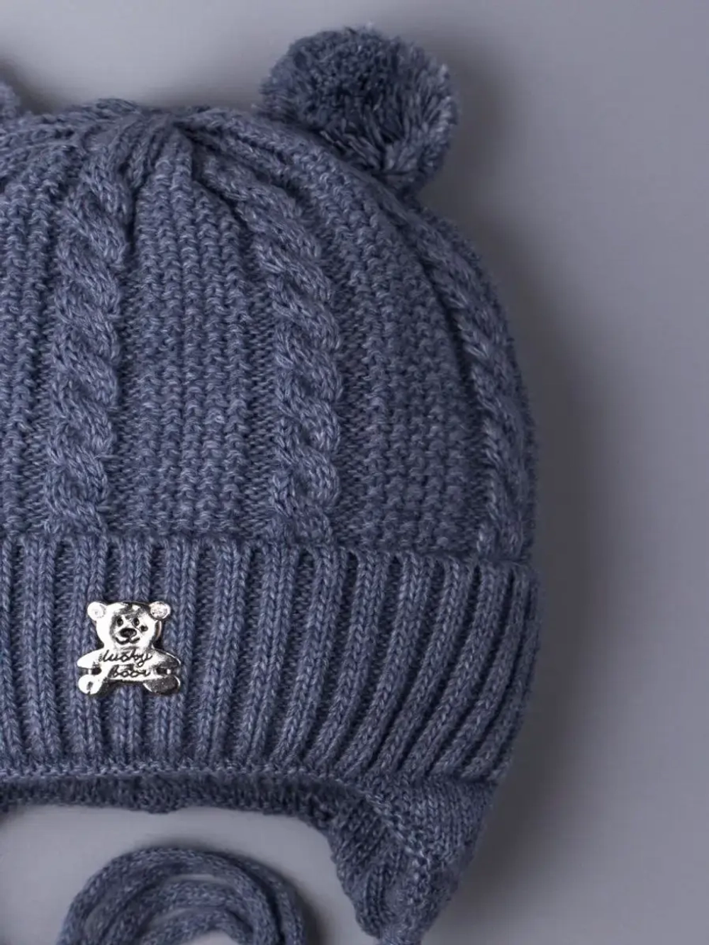 Шапка детская вязаная демисезонная на завязках