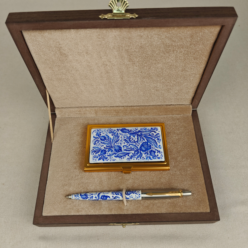 Набор "Гжель" визитница и ручка Parker с ручной росписью Палех