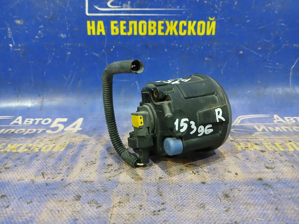 Туманка правая NISSAN PRESAGE 2006-2009