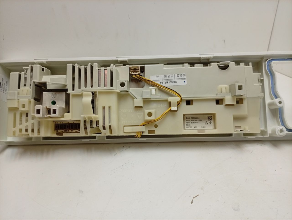 WFXI2840EU кт22 Электронный модуль для стиральной машины Bosch 5560003552 б/у