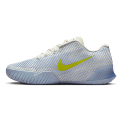 Женские теннисные кроссовки Nike Air Zoom Vapor 11 All Court Shoe Women - White, Light Blue