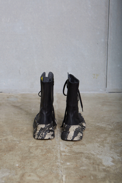 БОТИНКИ С КАМУФЛЯЖНОЙ ПОДОШВОЙ