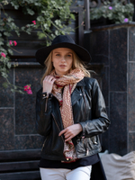 Легкий шарф-платок