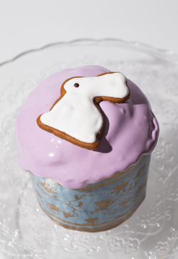 КУЛИЧ ПРАЗДНИЧНЫЙ (ПРЕДЗАКАЗ, ОТДАЕТСЯ С 9 ПО 12 АПРЕЛЯ)