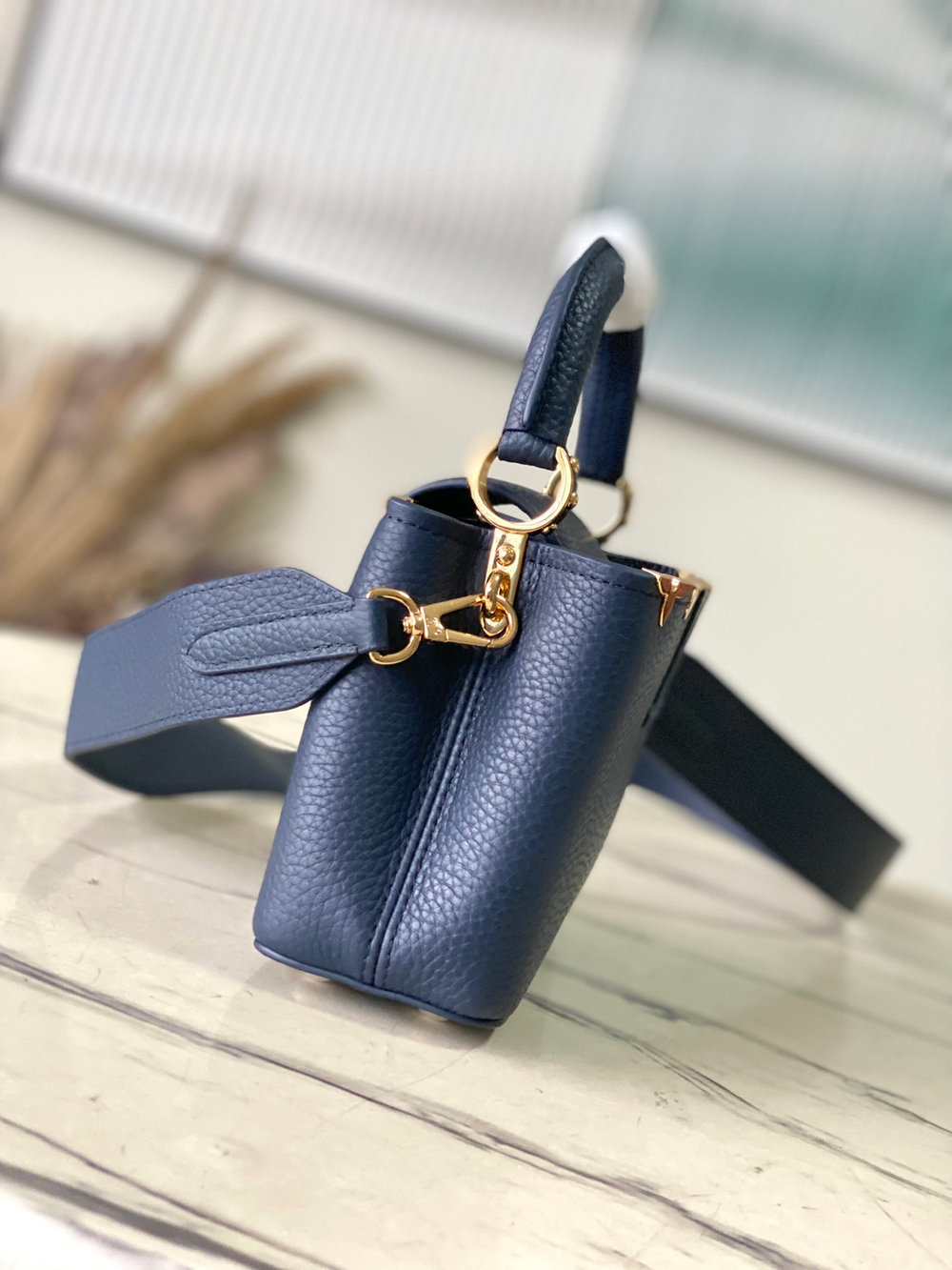 Louis Vuitton Capucines Mini