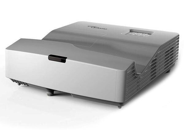Новинка в проекторах - модель EH340UST