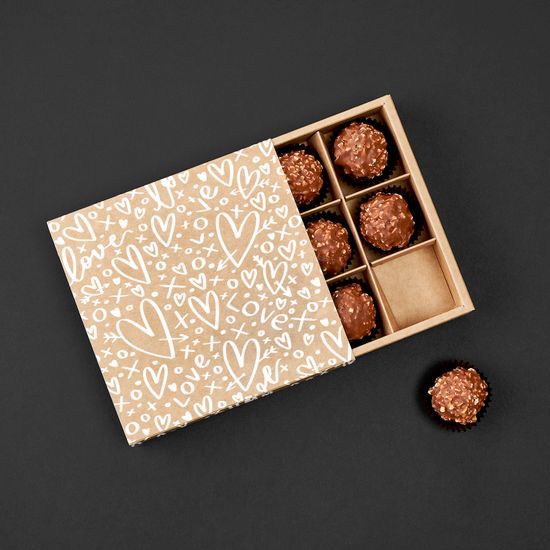 Упаковка для 9 шоколадных конфет. Сердце