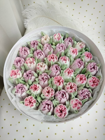 Коробка "Тюльпаны махровые" 30 см