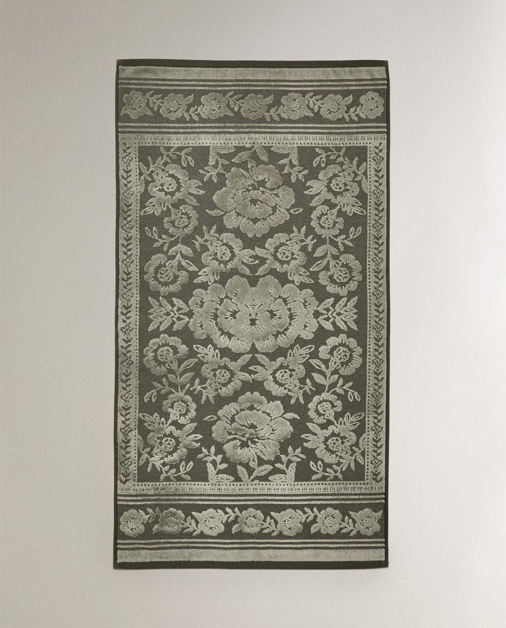 Zara Home - Жаккардовое велюровое банное полотенце, зеленый, 30х50 см