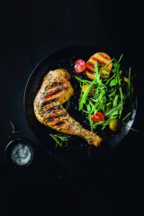 Фермерский цыпленок с чесноком и розмарином