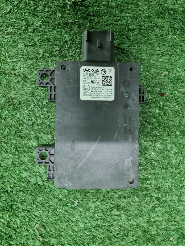 Датчик слепых зон правый Genesis G80 2 (2020-н.в.)