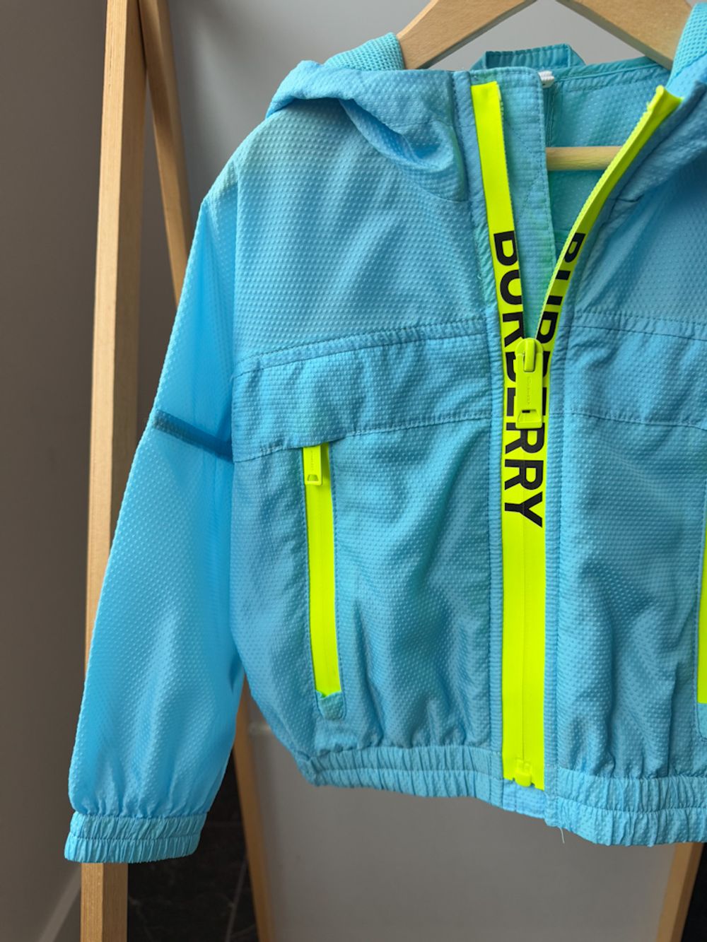 Ветровка Burberry, 80