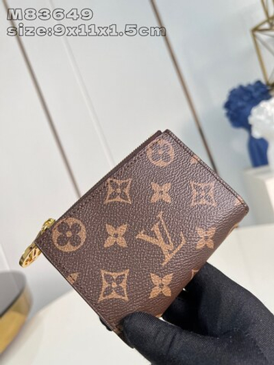 Louis Vuitton Lisa Wallet