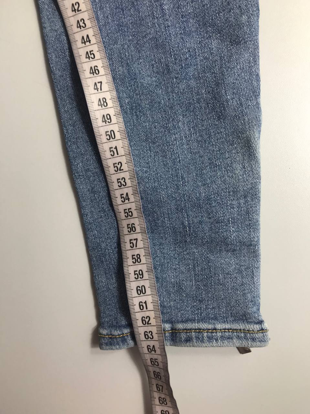 Джинсы Mango для городских будней, маркировка 34, визуально на 40 размер