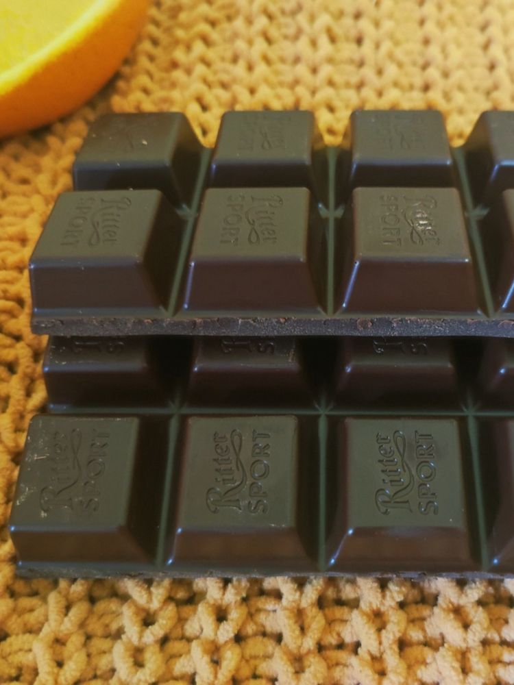 Шоколад тёмный Ritter Sport Яркий апельсин 100 г