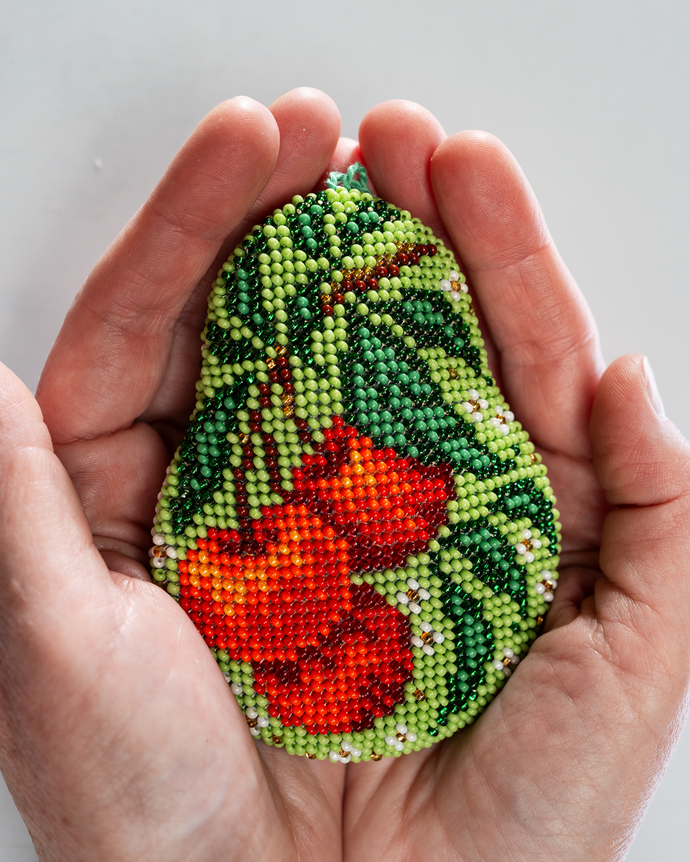 Матрешка с яблоками