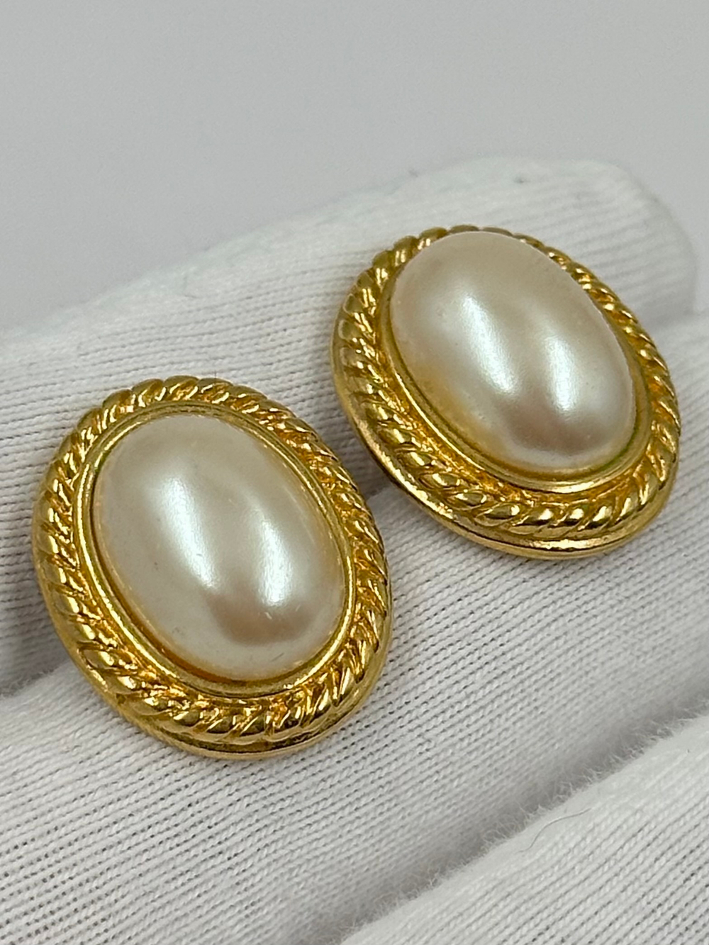 Серьги с «жемчугом» Monet