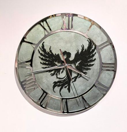 Авторские настенные часы "Чёрный ангел" 30см