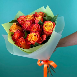 Bouquet of 11 Ecuadorian roses Atomic