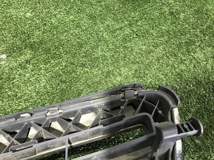 Решетка радиатора Mercedes C W204 (2006-2011)