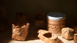 Кружка малая фарфоровая без ручки c берестой и с цитатами Достоевского. Dostoevsky forever.