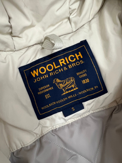 Пуховик Woolrich