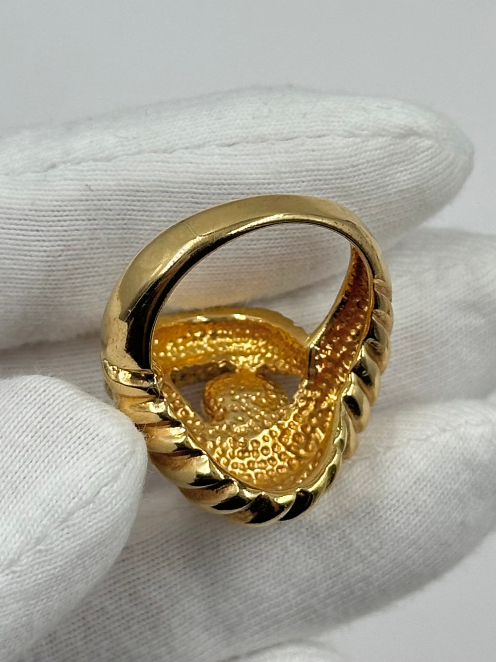 Кольцо с «жемчугом»