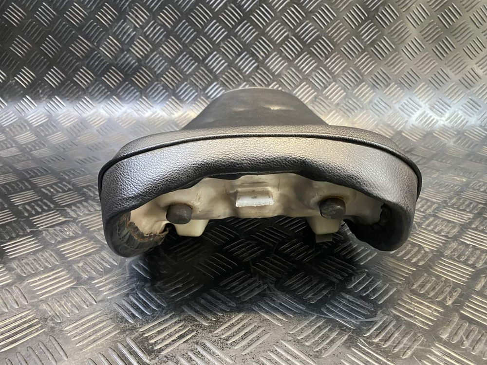 Сиденье водительское Suzuki Intruder VS750 VR51A